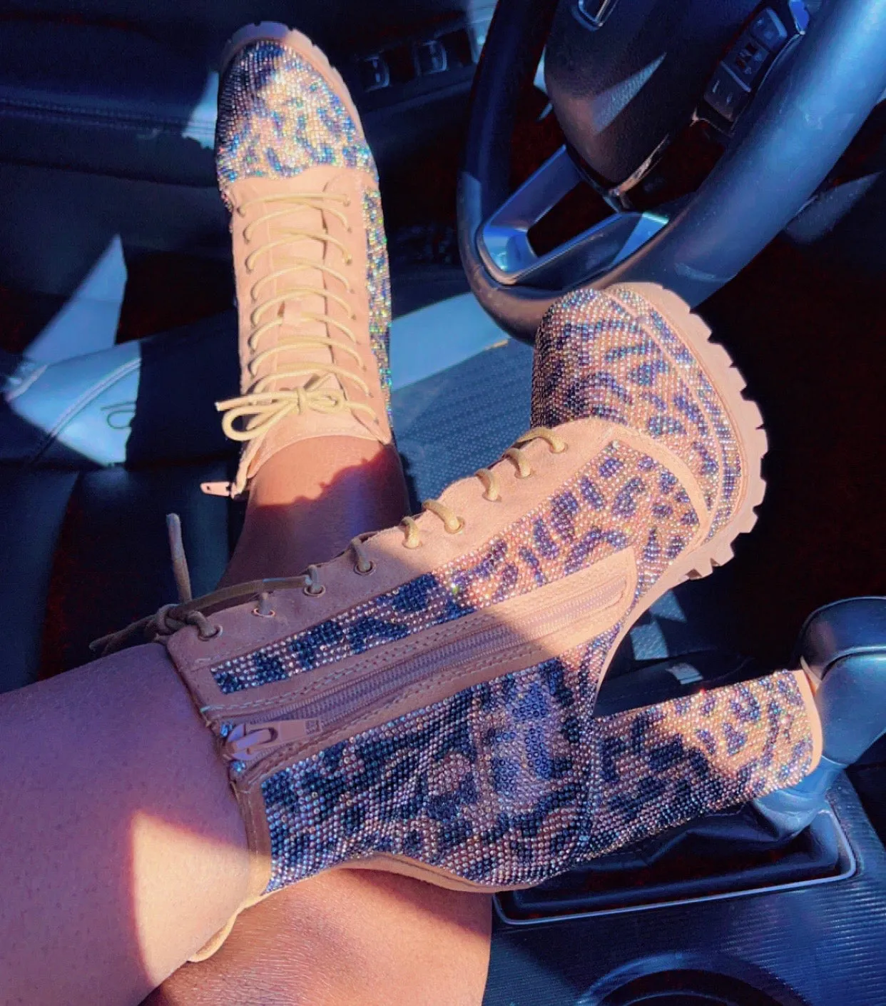 $25 SALE - Vivian Leopard