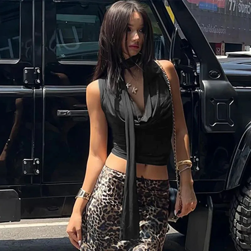 Amelia - Sexy Sleeveless V-Neck Tank Top