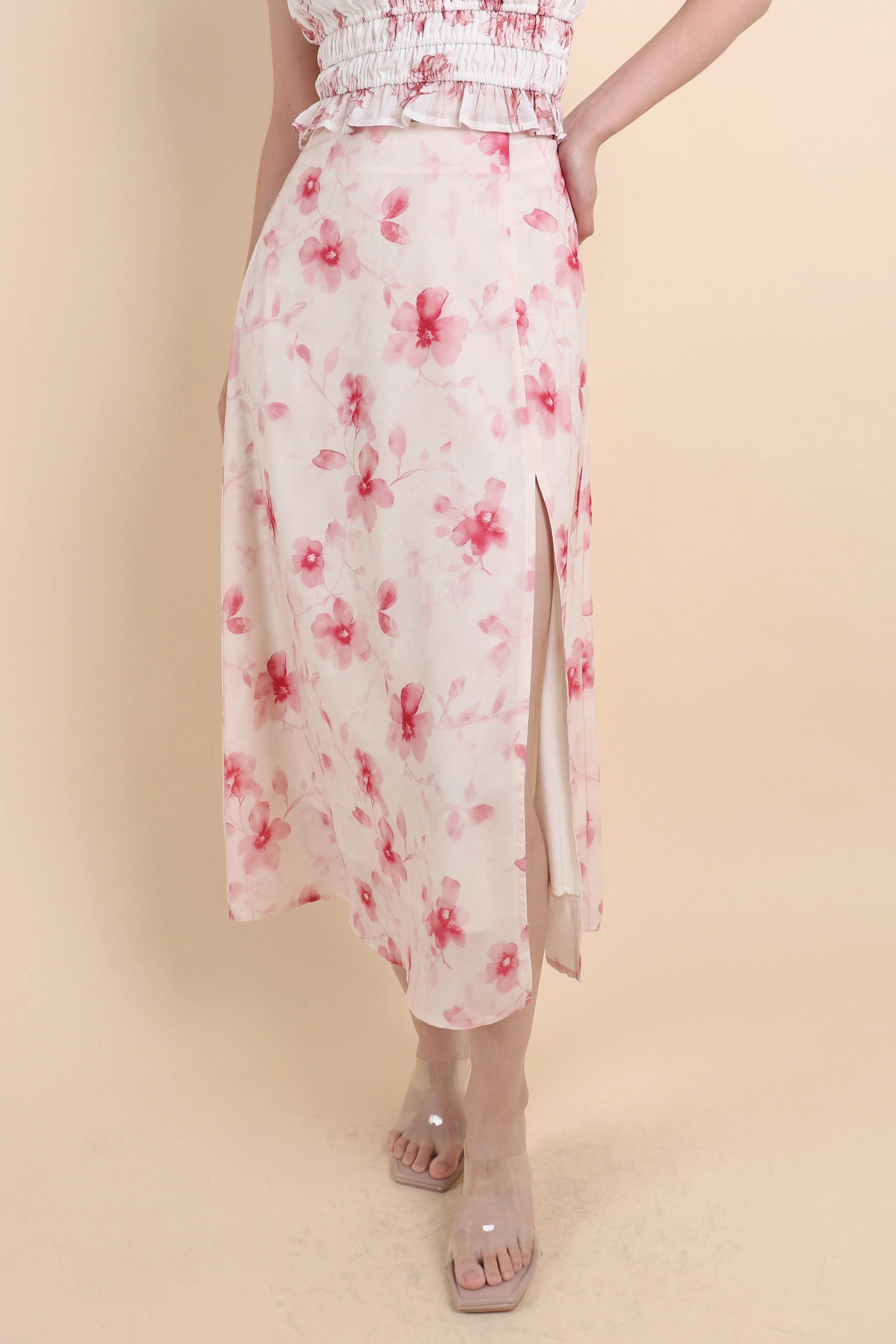 AMERY FLORAL MAXI SKIRT IN RED