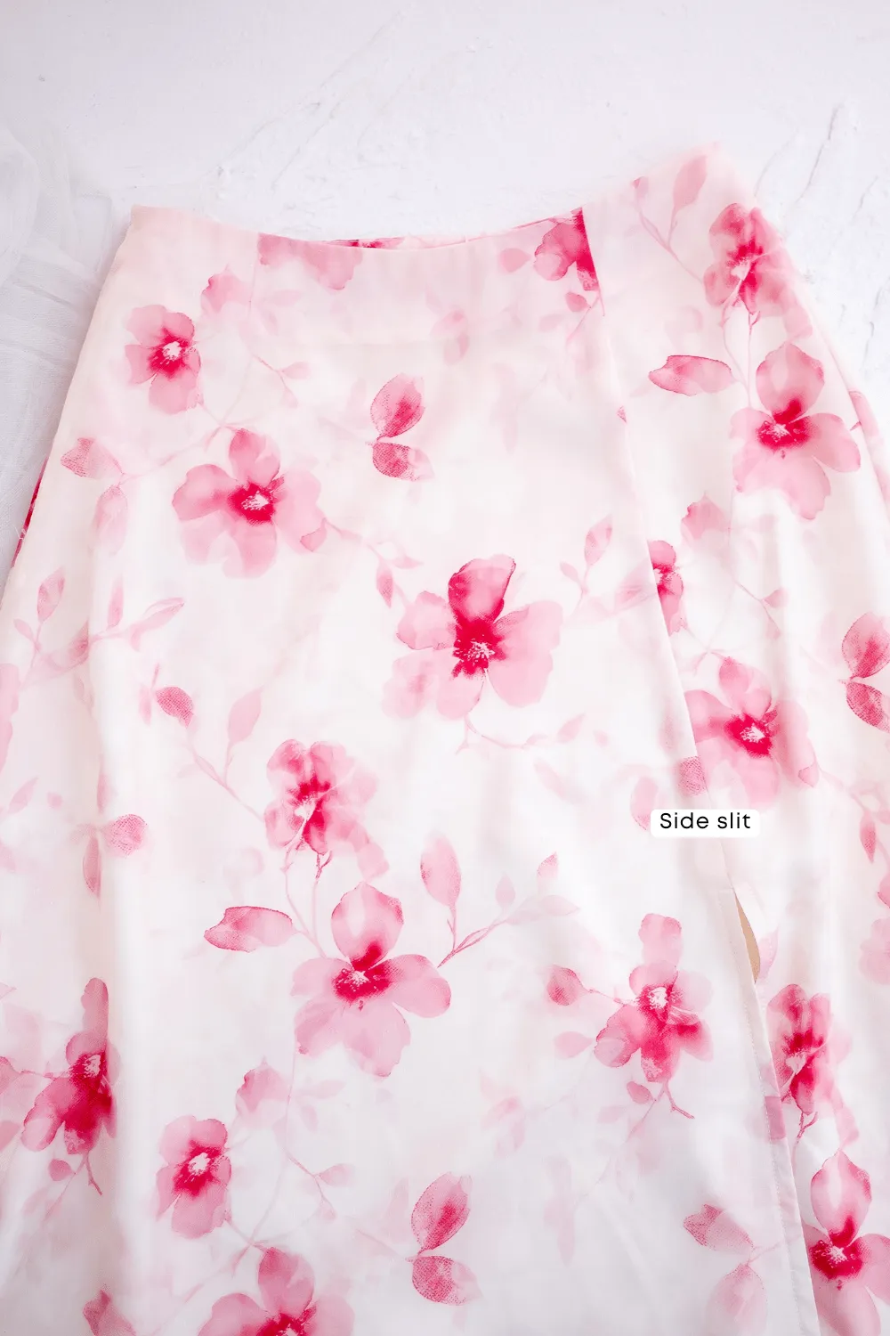 AMERY FLORAL MAXI SKIRT IN RED
