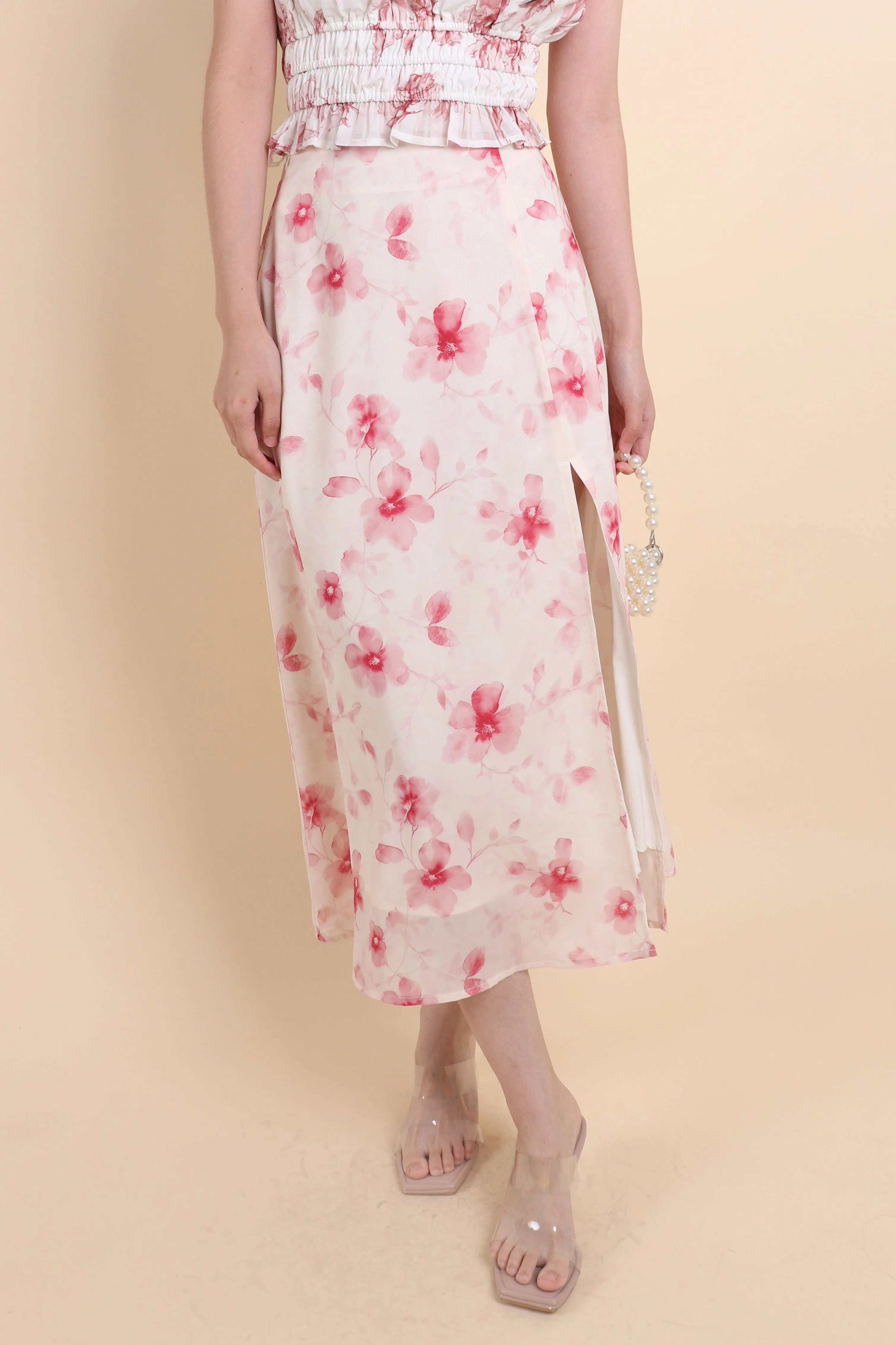 AMERY FLORAL MAXI SKIRT IN RED