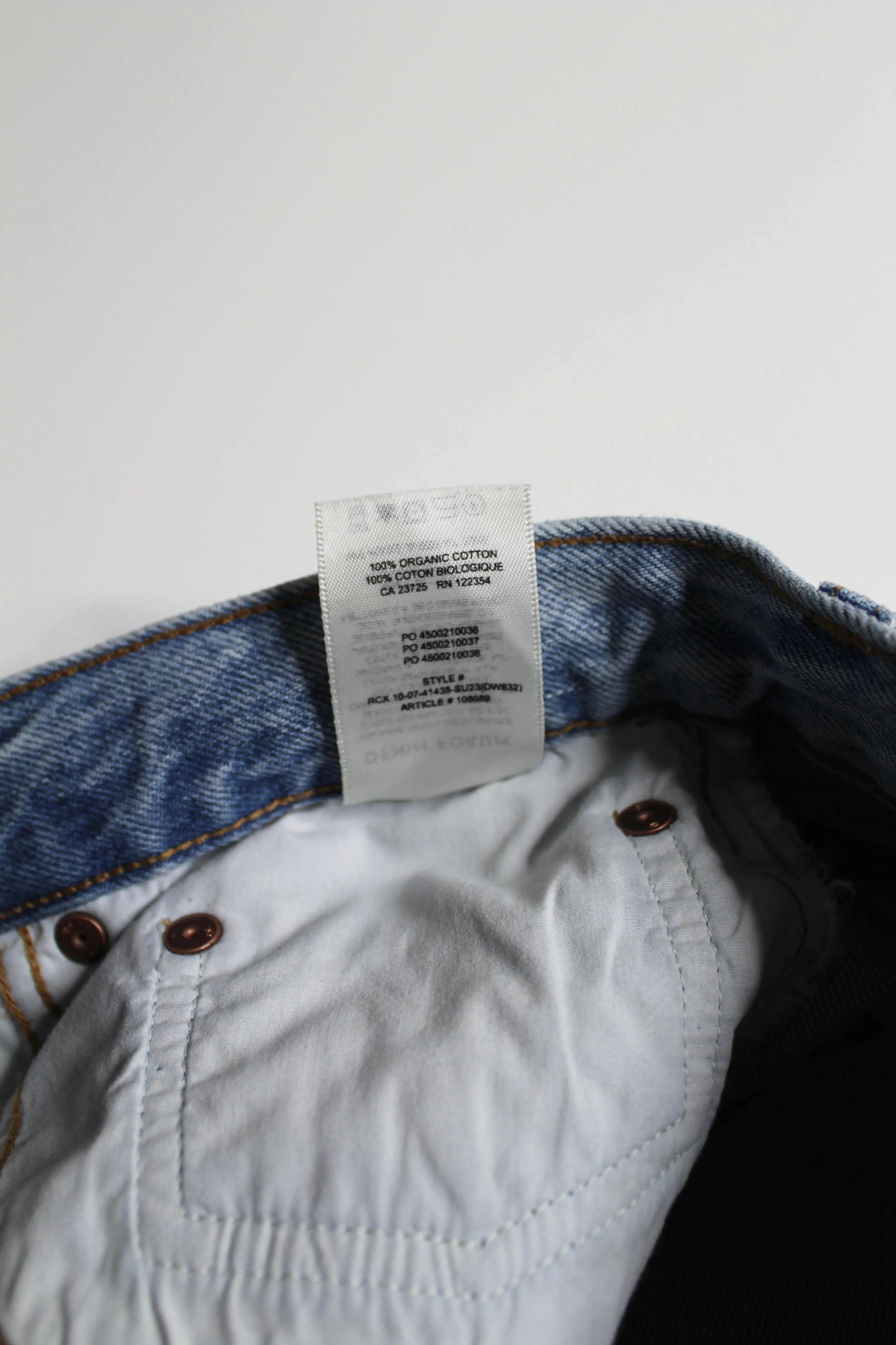 Aritzia denim forum 90’s hallie jean skirt, size 28 (additional 10% off)