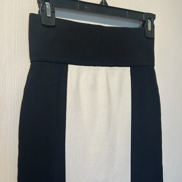 Balmain x HM Black and White Colorblock Knit Contrast Midi Pencil Skirt