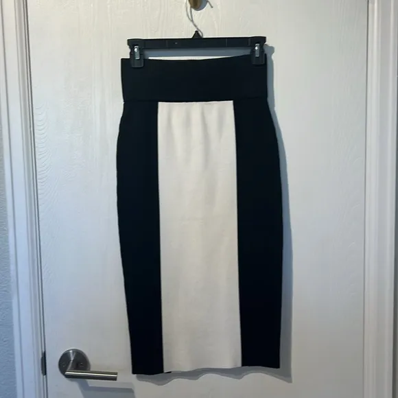 Balmain x HM Black and White Colorblock Knit Contrast Midi Pencil Skirt