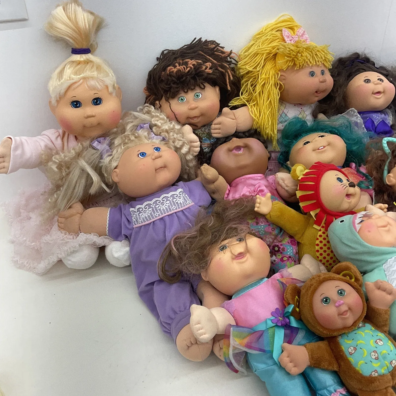 Cabbage Patch Kids CPK Preowned 13 Baby Dolls LOT Boys Girls Blonde Brunette