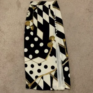 Cache. Size 2P. Maxi Lined High Slit Pencil Skirt. Zip. Elastic Back. LC