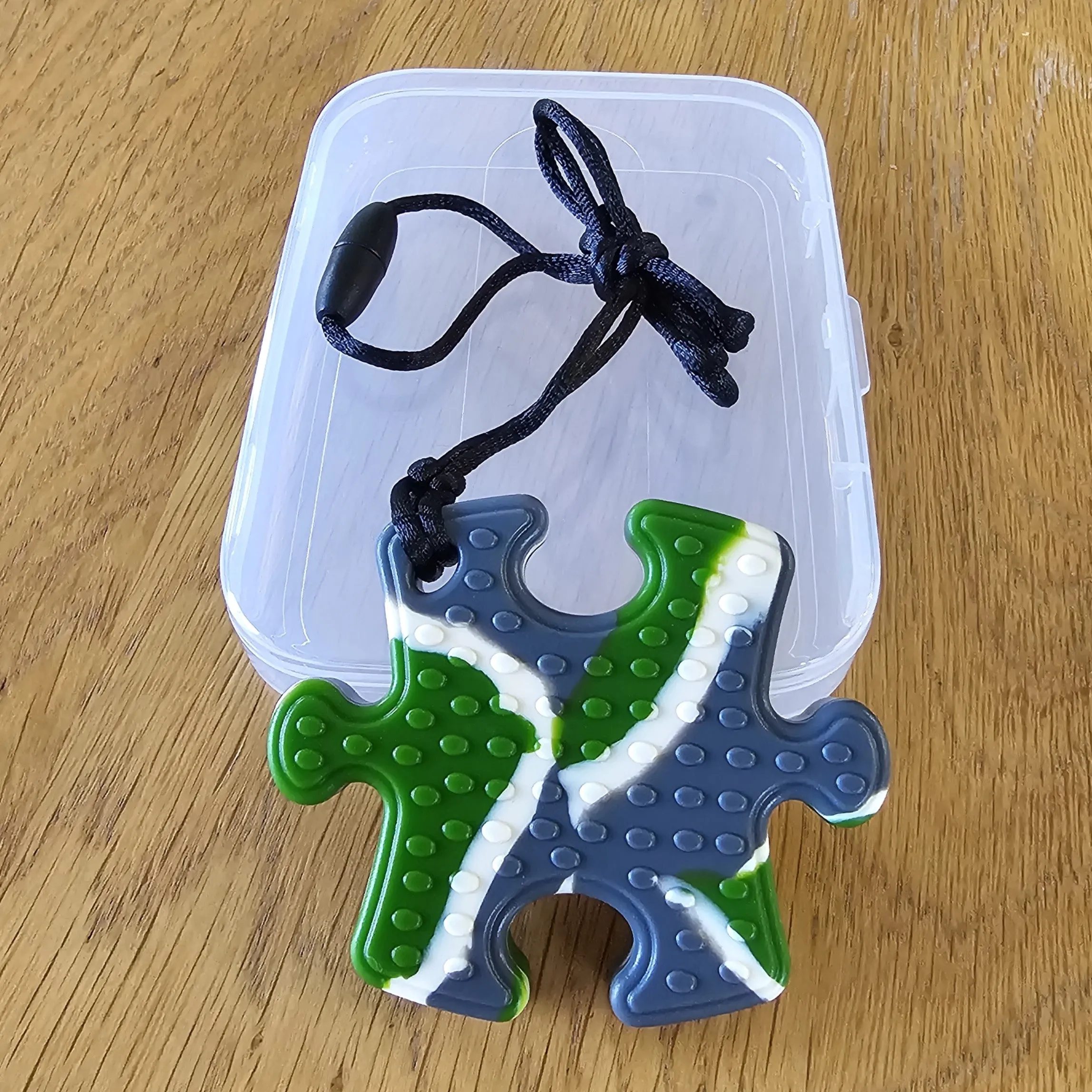 Chewable Necklace Combo with Hygiene Case