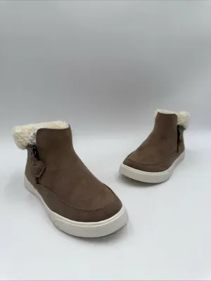 Crown Vintage Cora Cozy Taupe Suede Sneaker  Kids Size 3 M