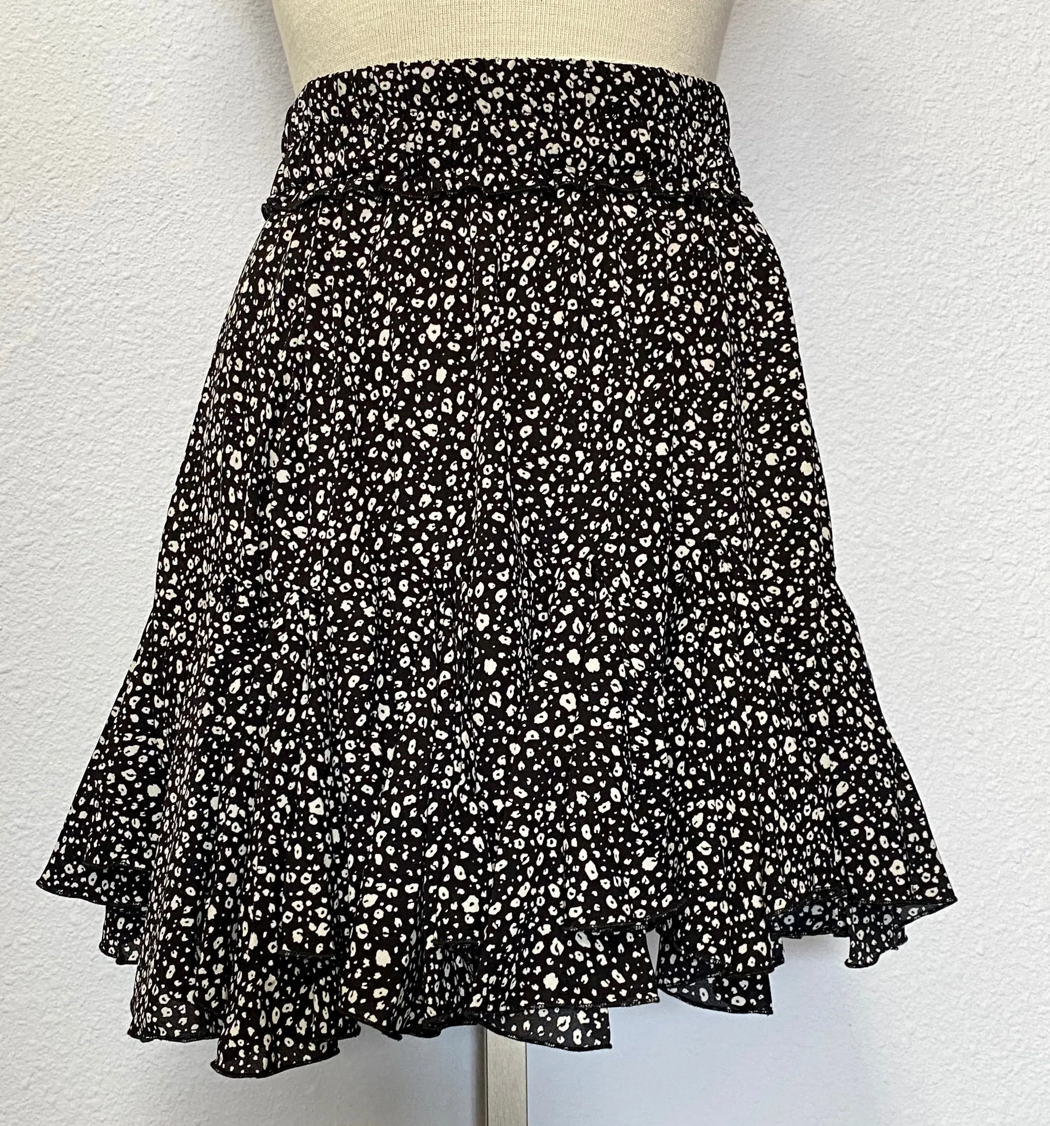 DITZY LEOPARD MINI SKIRT