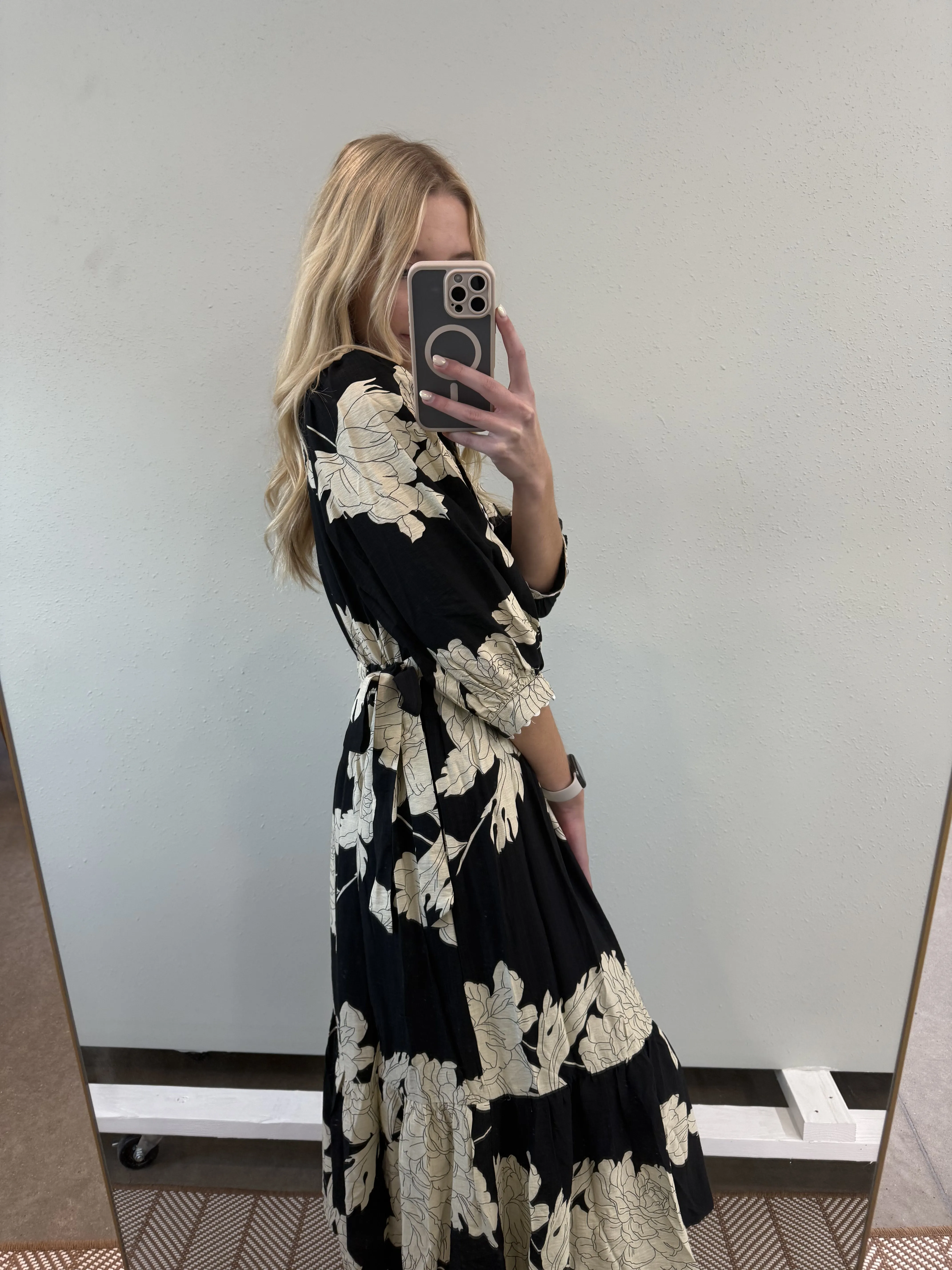 EVA REG/CURVY FLORAL COLLARED MIDI DRESS