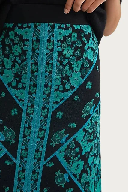 FLORAL KNIT MIDI SKIRT