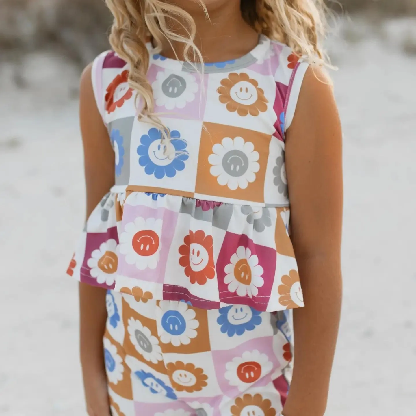 Girl's Retro Daisy Checkered Spring Summer Bell Bottom Set