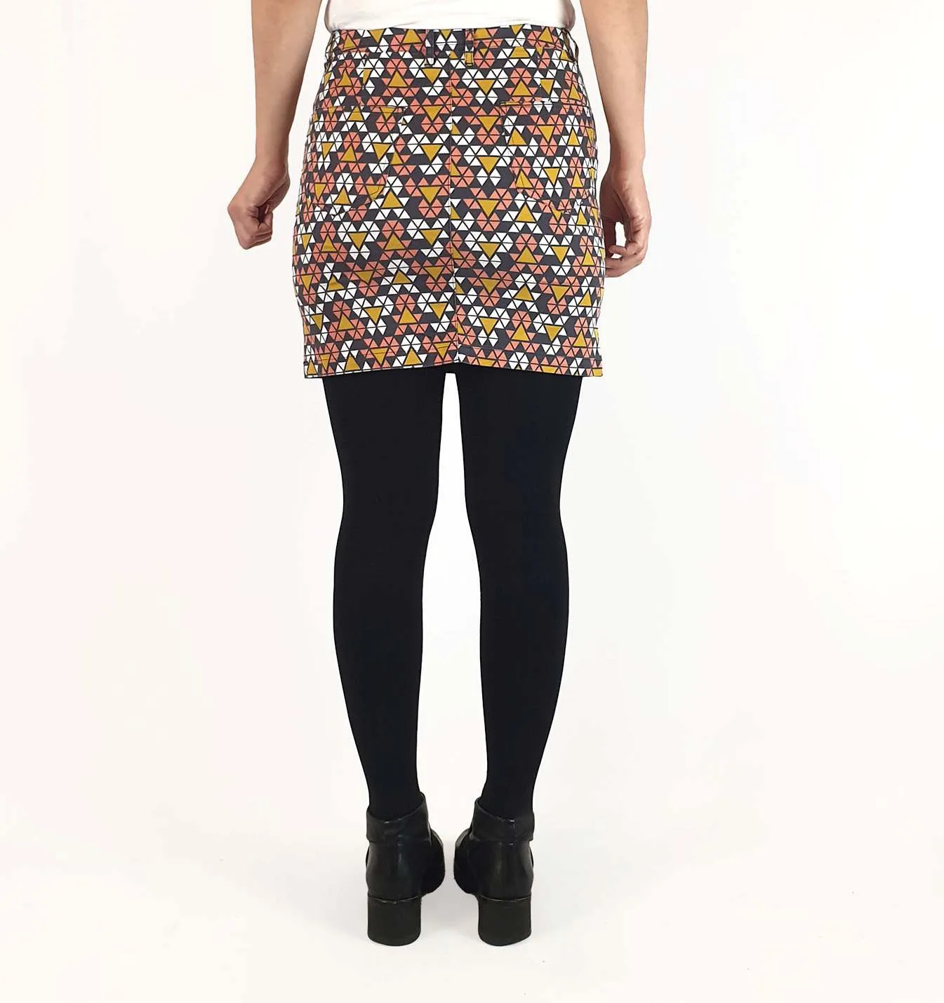 Gorman tringle print mini skirt size 10 (small fit, best fits 8)