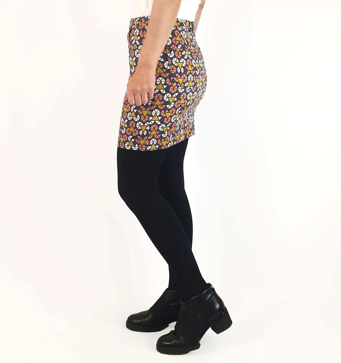 Gorman tringle print mini skirt size 10 (small fit, best fits 8)