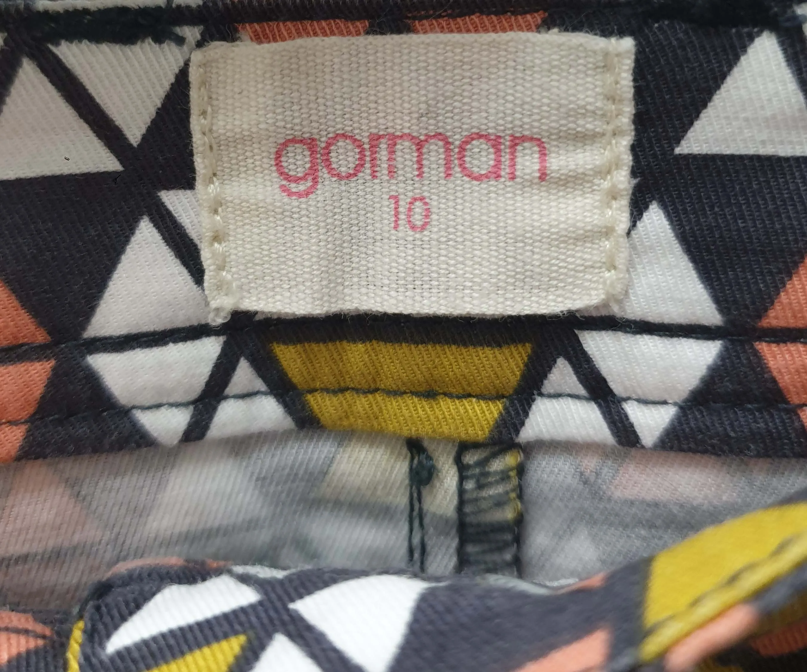 Gorman tringle print mini skirt size 10 (small fit, best fits 8)