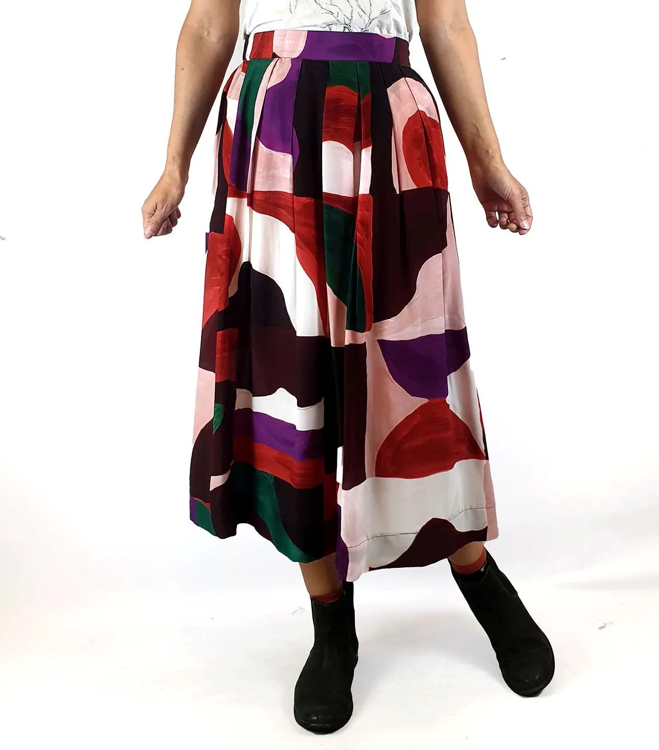 Gorman unique print silk blend pleated skirt size 8