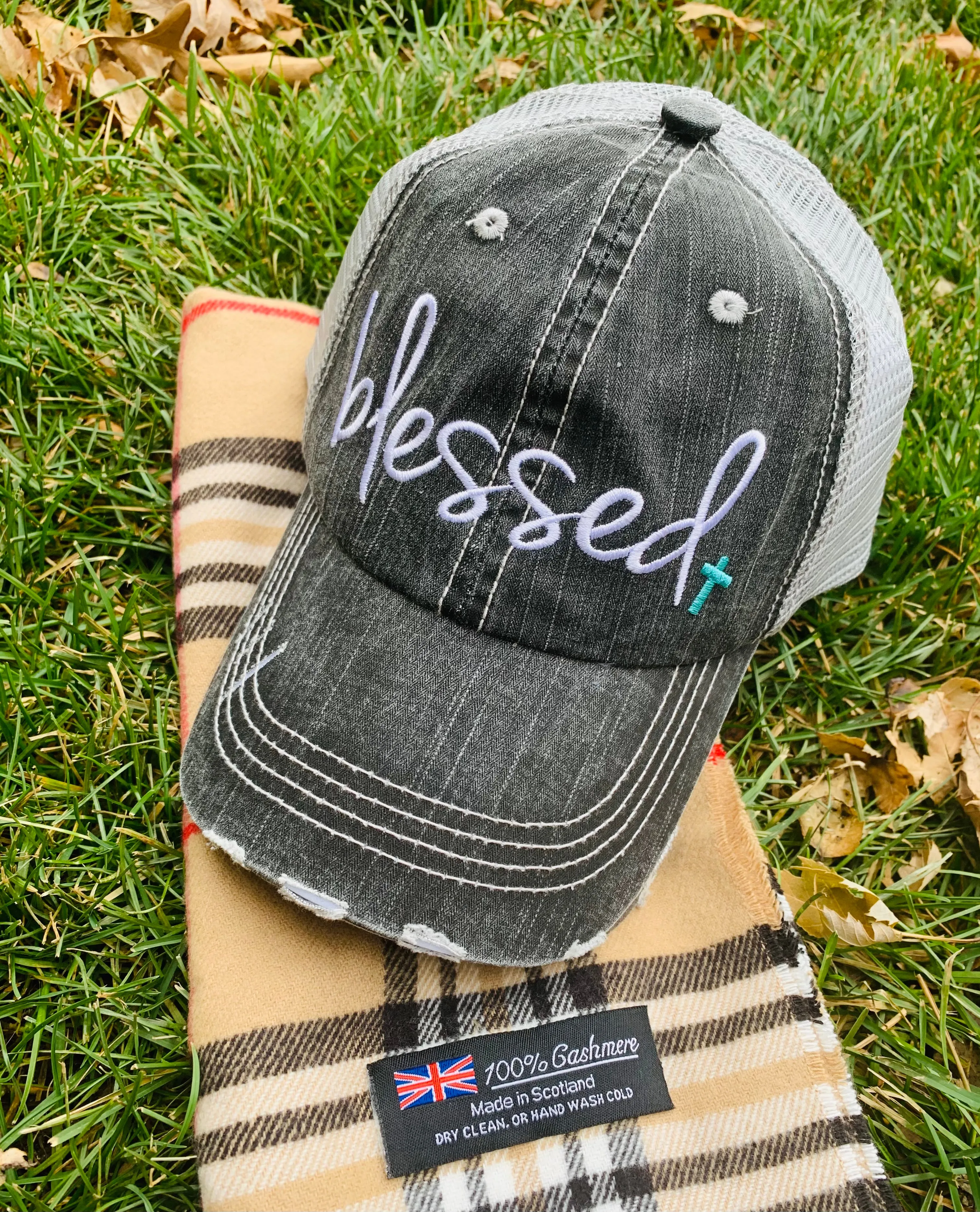 HOT MESS just doing my best hats Embroidered gray distressed unisex trucker caps Womens gift