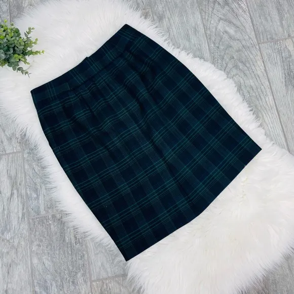 J.Crew #2 Pencil Pleated Skirt Green &amp; Blue Blackwatch Plaid with Pockets Size 6