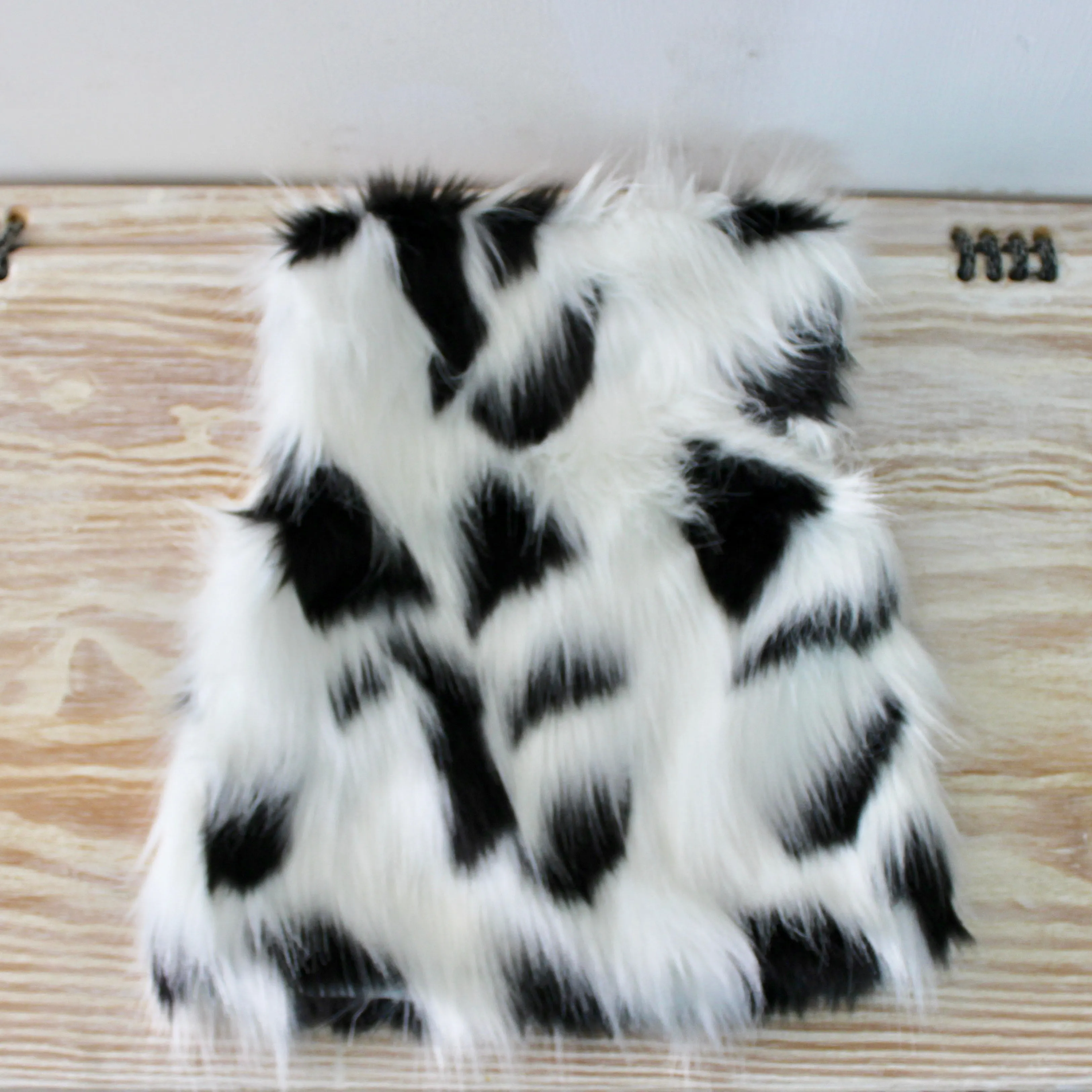 Kids Faux Fur Vest  - Cruella De Vil