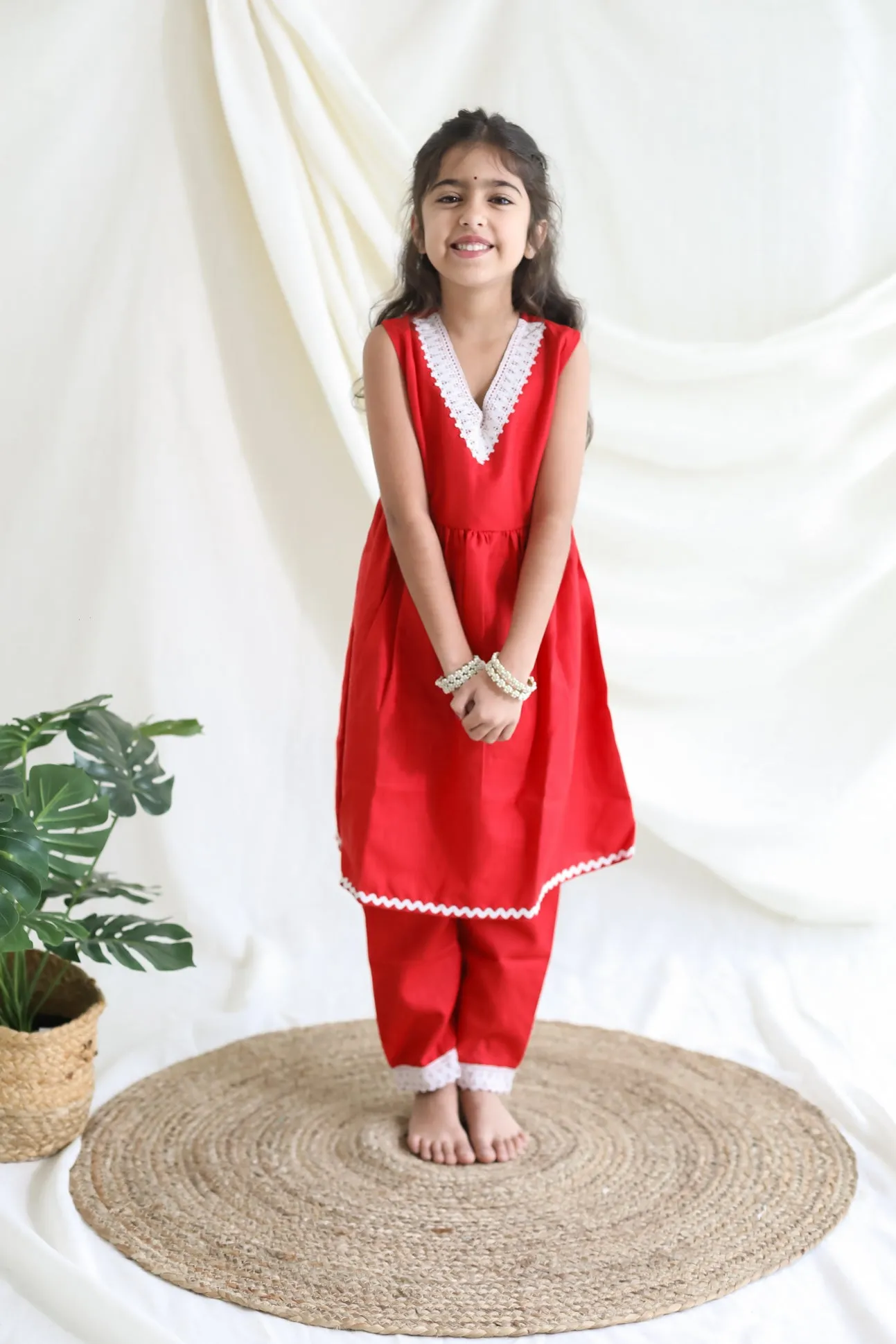 Klingaru Girl Kurta and Pant Set - Solid Red with Lace