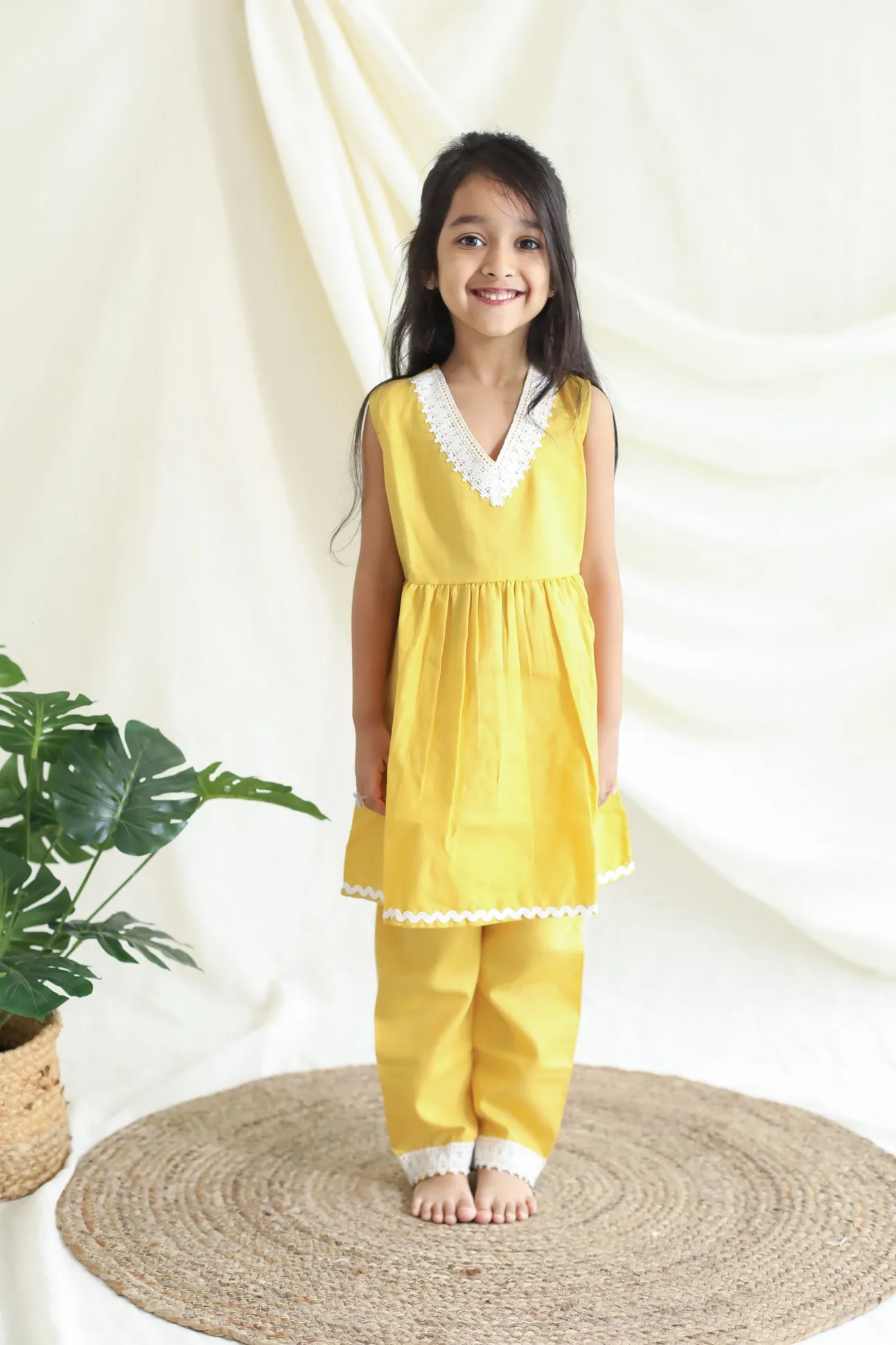 Klingaru Girl Kurta and Pant Set - Solid Yellow with Lace