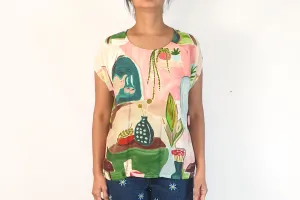 Leonard St stunning vase print top size 10