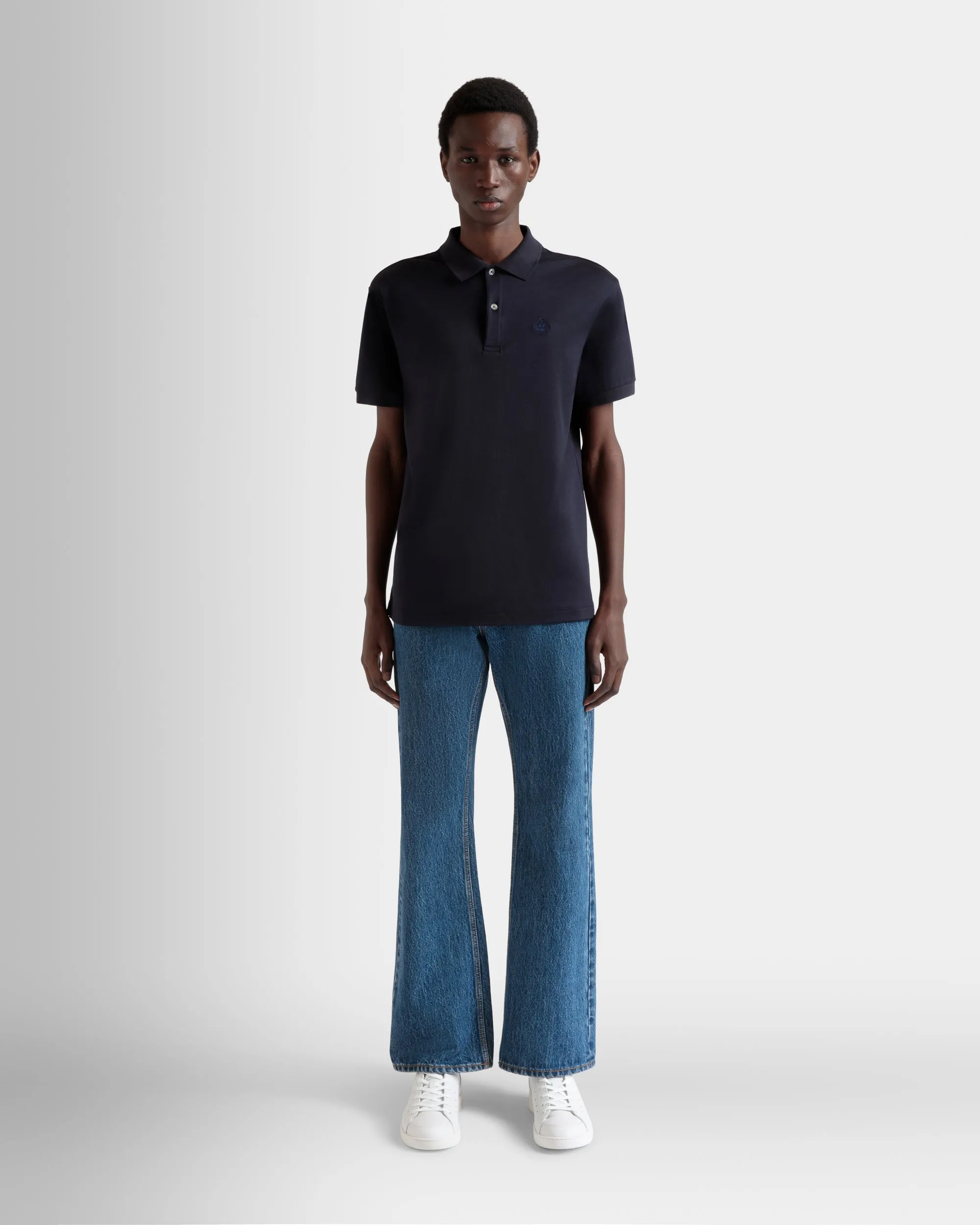 M5BAF49F - Polo