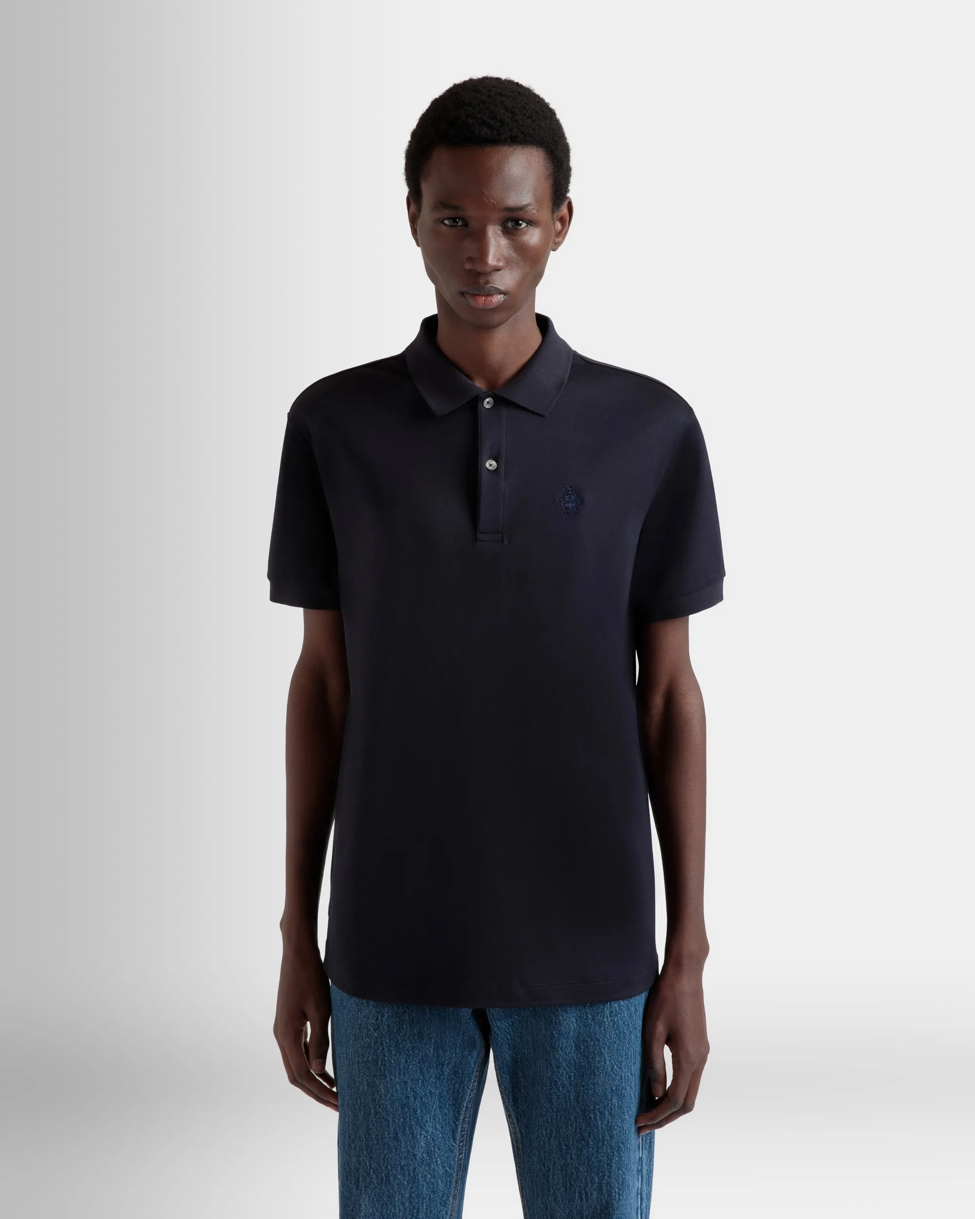 M5BAF49F - Polo