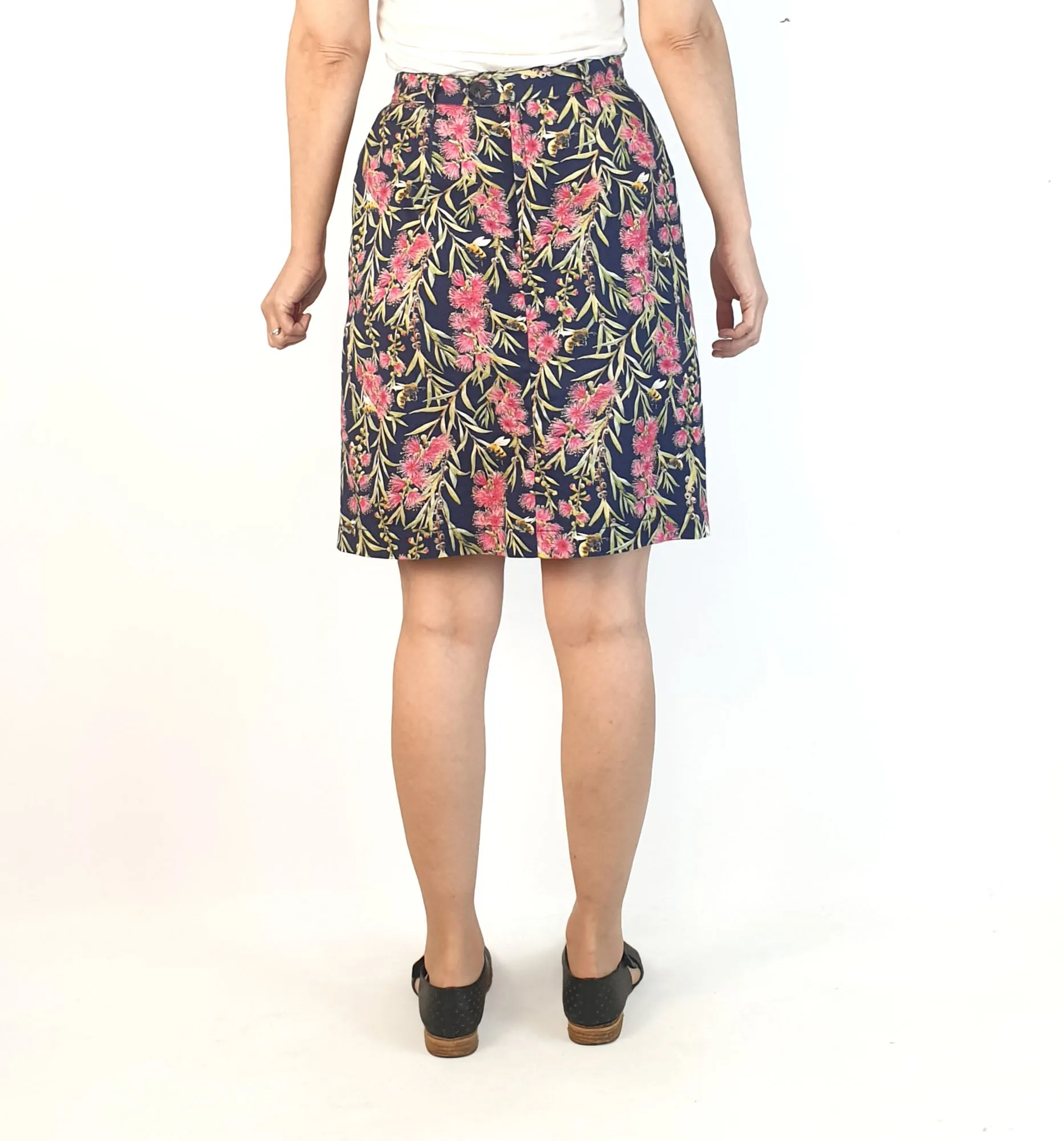 Miranda Murphy bottle brush and bee print skirt size 8