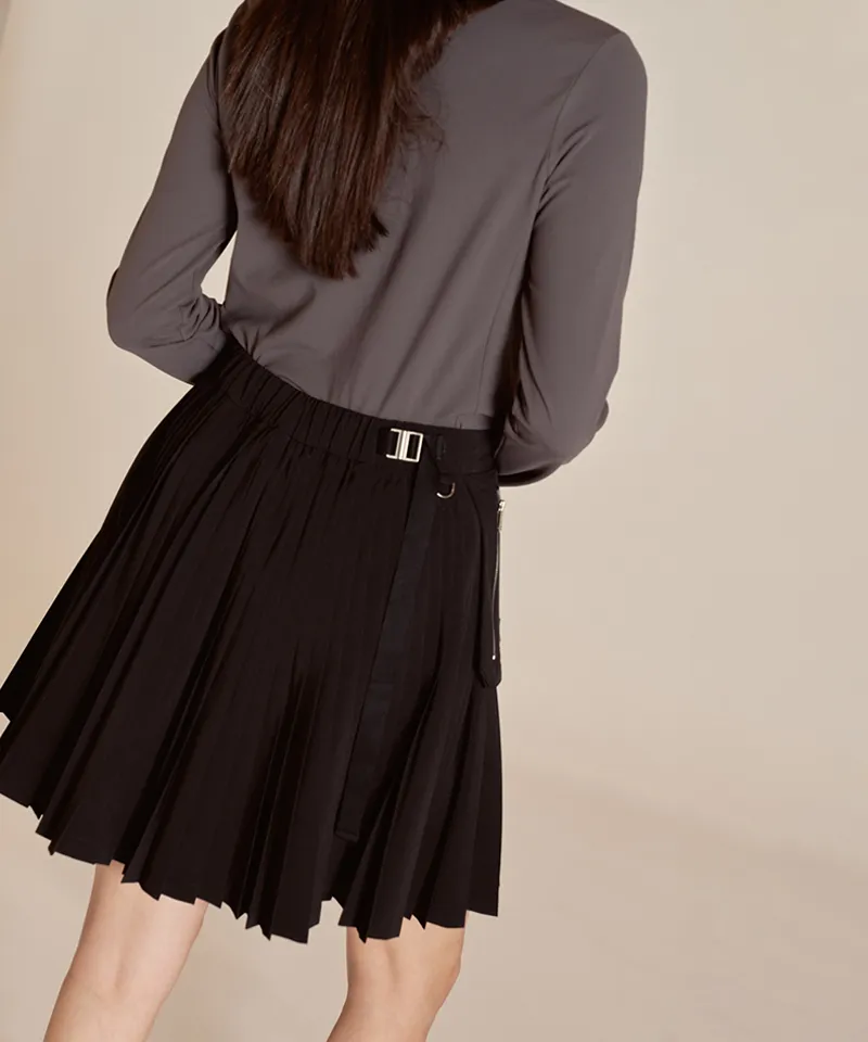 Monday Flow Pocket Pleated Skirt - Black