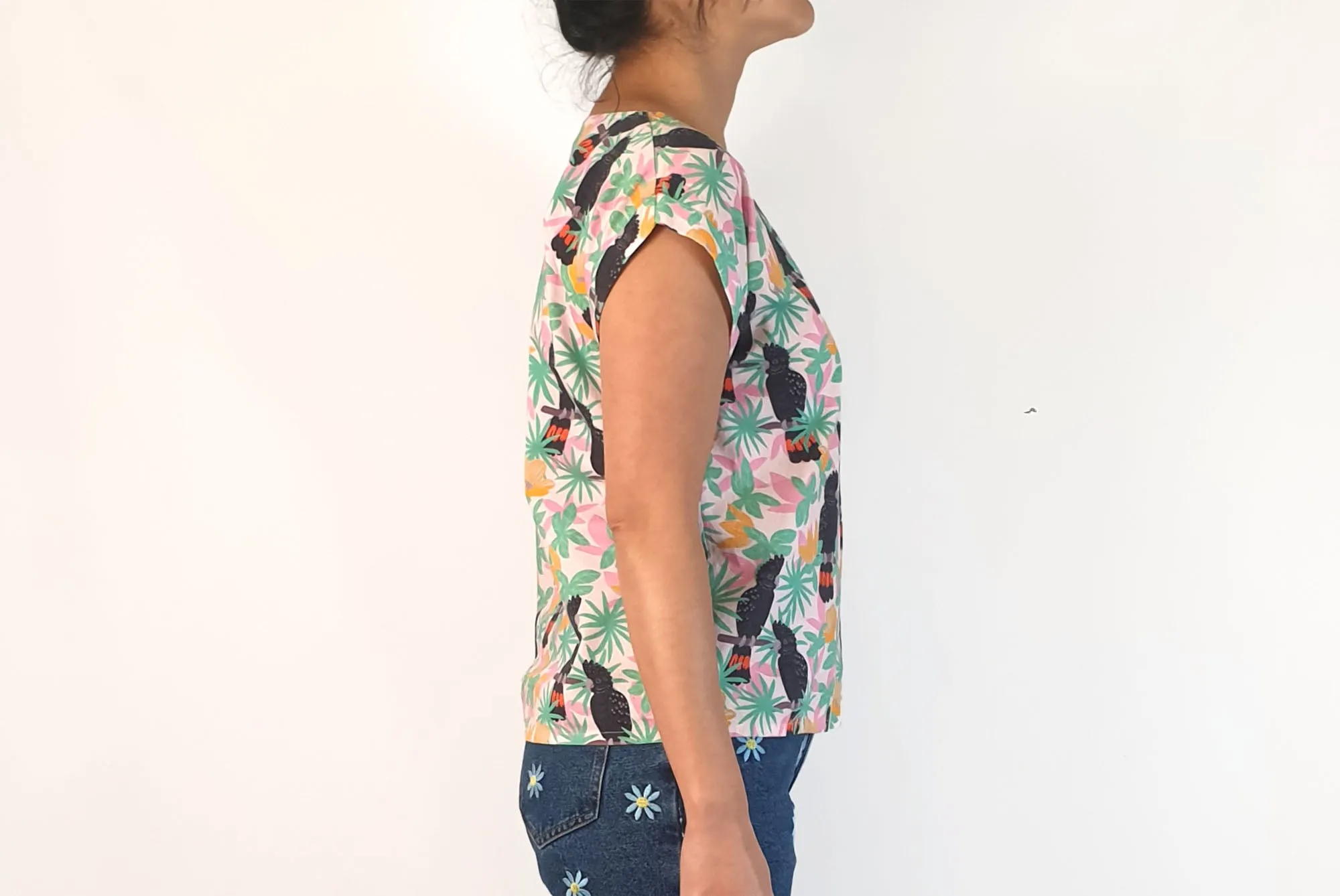 Monstreathreads black cockatoo print top size S