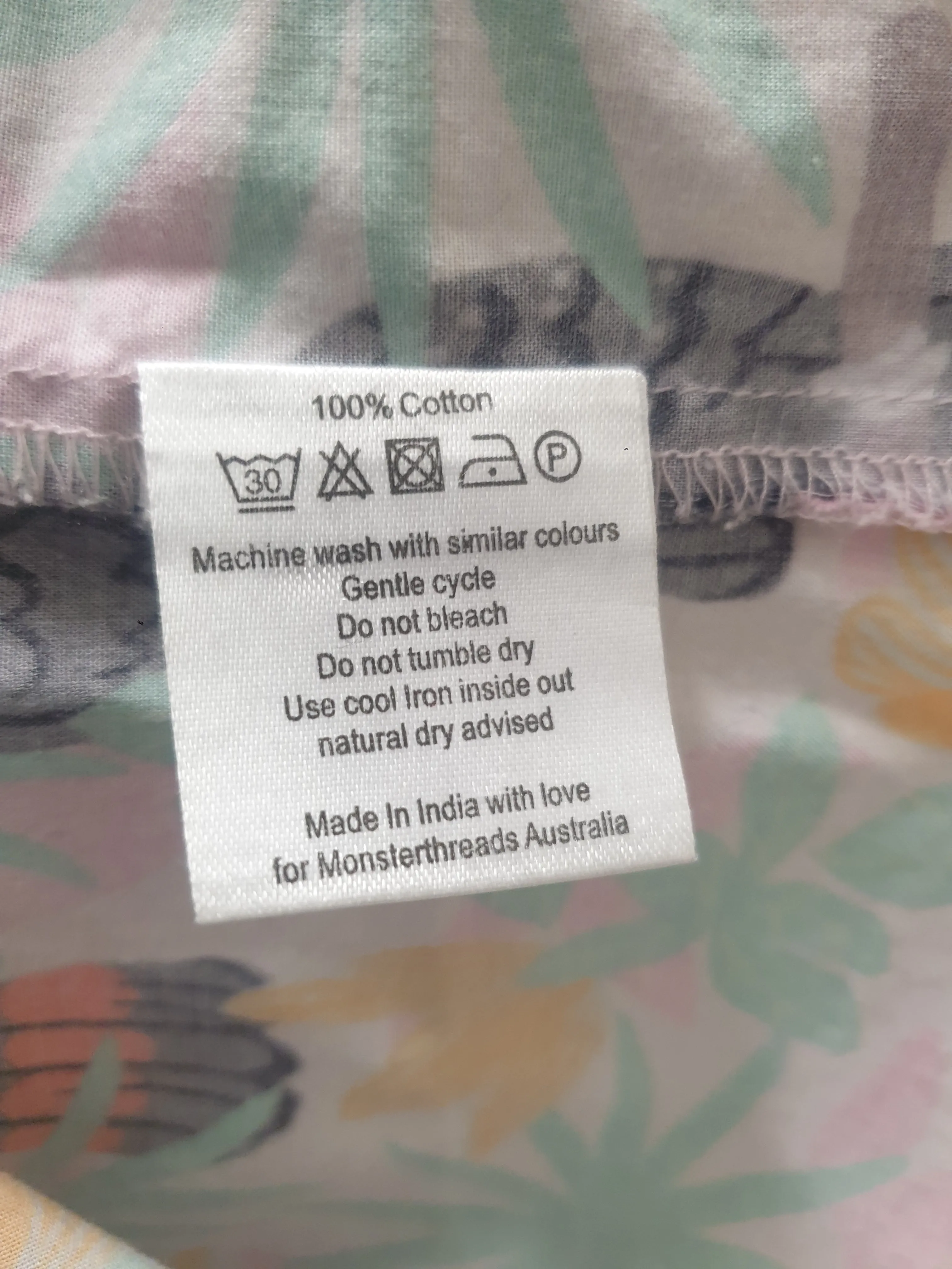 Monstreathreads black cockatoo print top size S