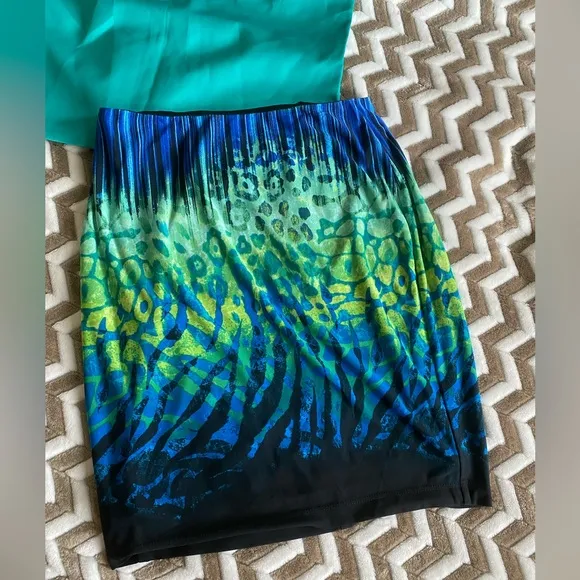 Muse stretch pencil skirt-size Sz 8us