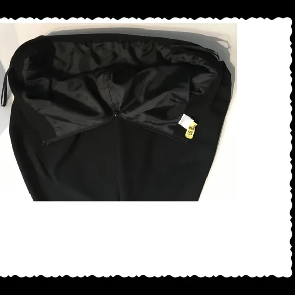 NECESSARY LITTLE BLACK KNEE LENGHT PENCIL SKIRT