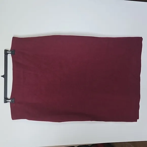 NEW! EXPRESS Wine High Waisted Knit Pencil Midi Skirt Side Slit XL.