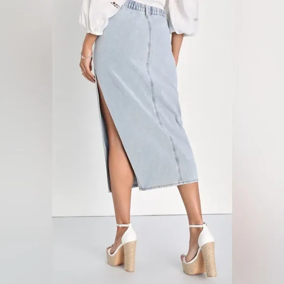 NEW w/Tag (NWT) Lulus Exceptionally Cool Light Wash High-Rise Denim Midi Skirt