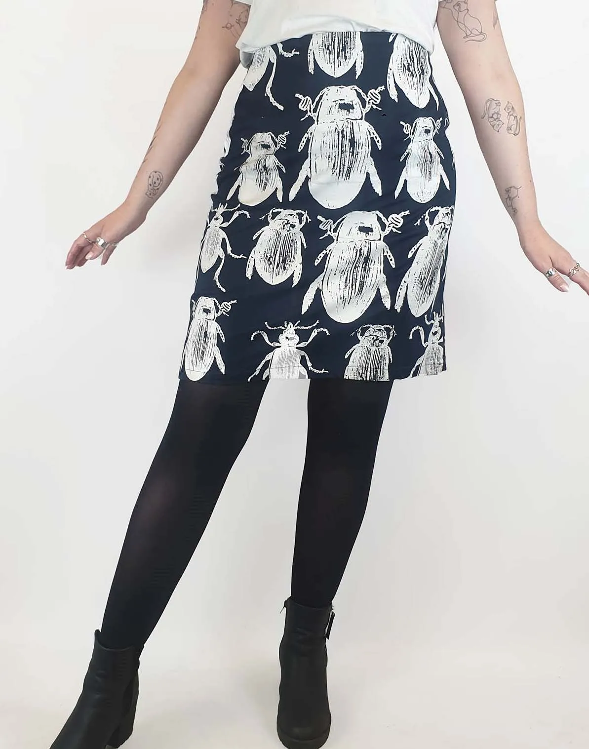 NMBQ black beetle print skirt size 12