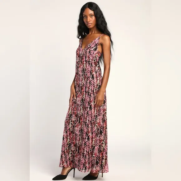 NWT Lulus Flora Belle Black Floral Sleeveless V-Neck Tie-Back Maxi Dress Large
