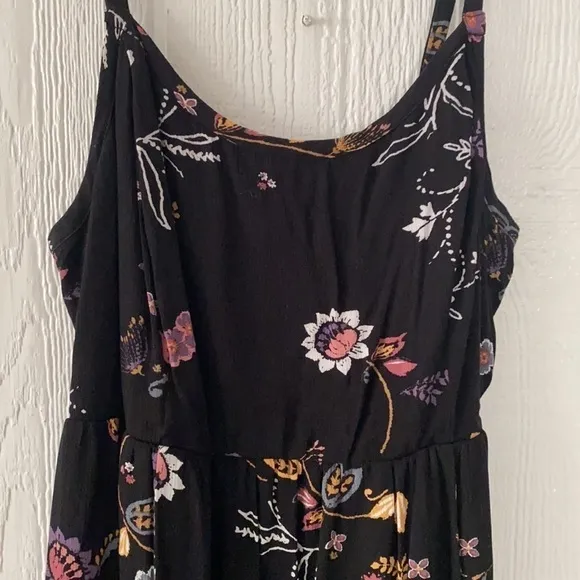 NWT Torrid high-low floral dress. Size 3