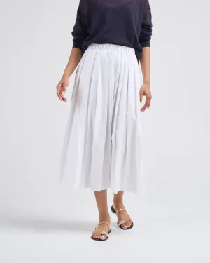 nylon pleated pull on skirt