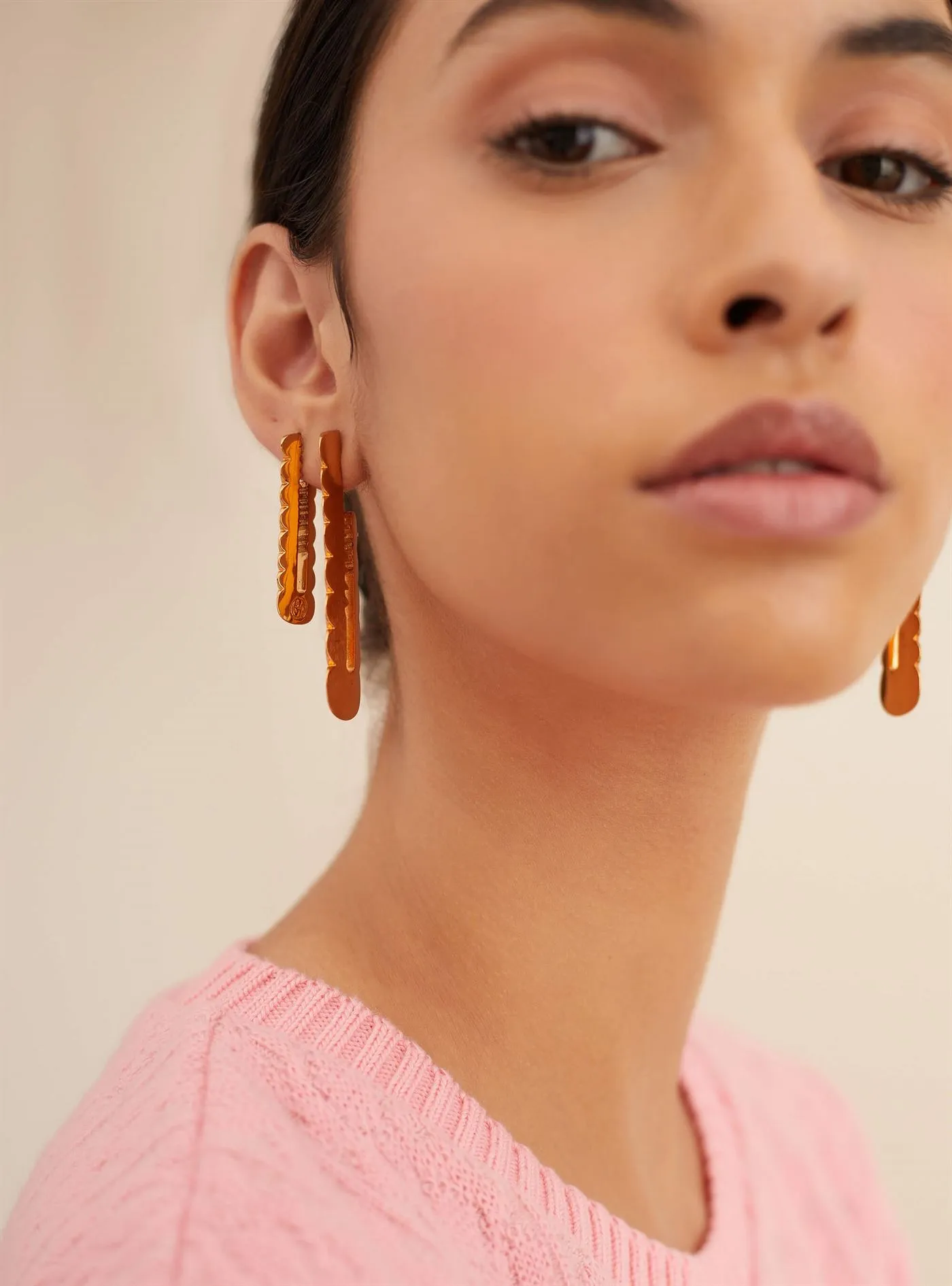 Outhouse   I   OH Epee Melrose Avenue Maxi Earrings Brass Gold Accessories  OHAW21EA502