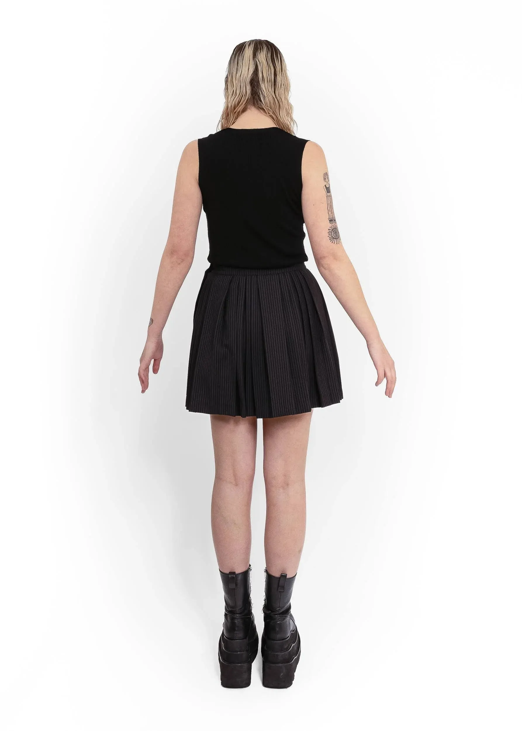 Pinstriped pleated skirt