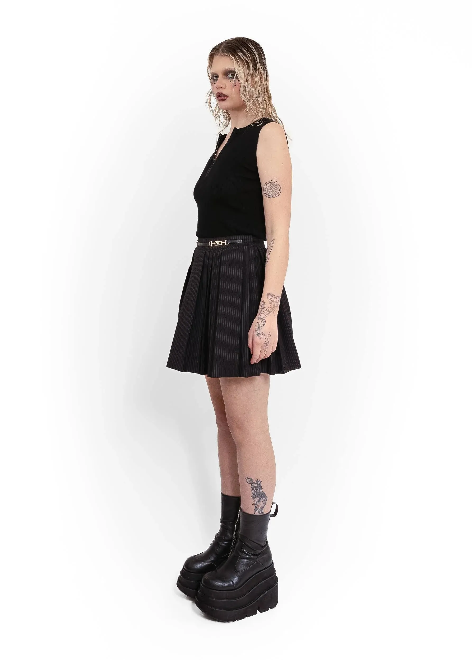 Pinstriped pleated skirt