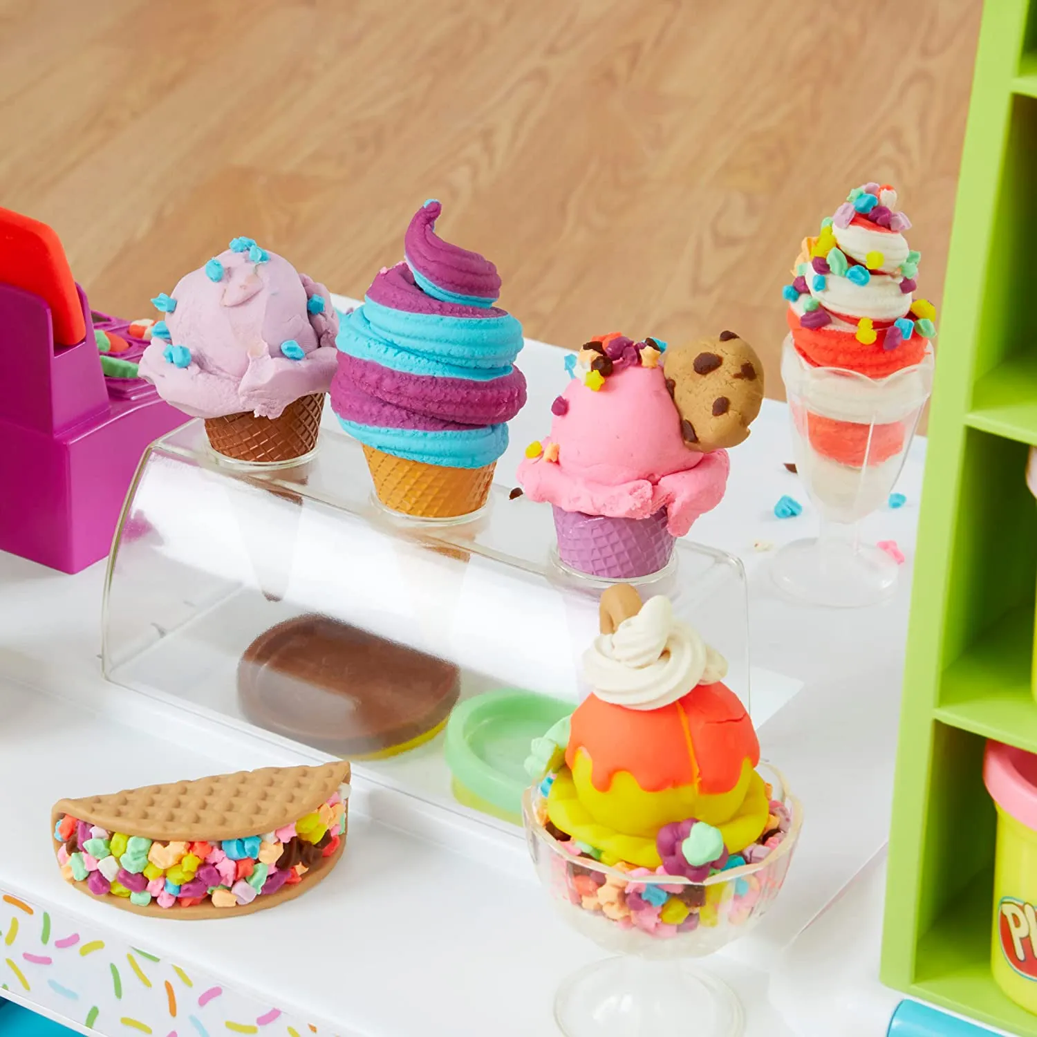 Play Doh Ultimate Ice Cream Truck