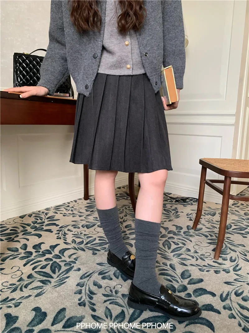 pleated miu wool skirt