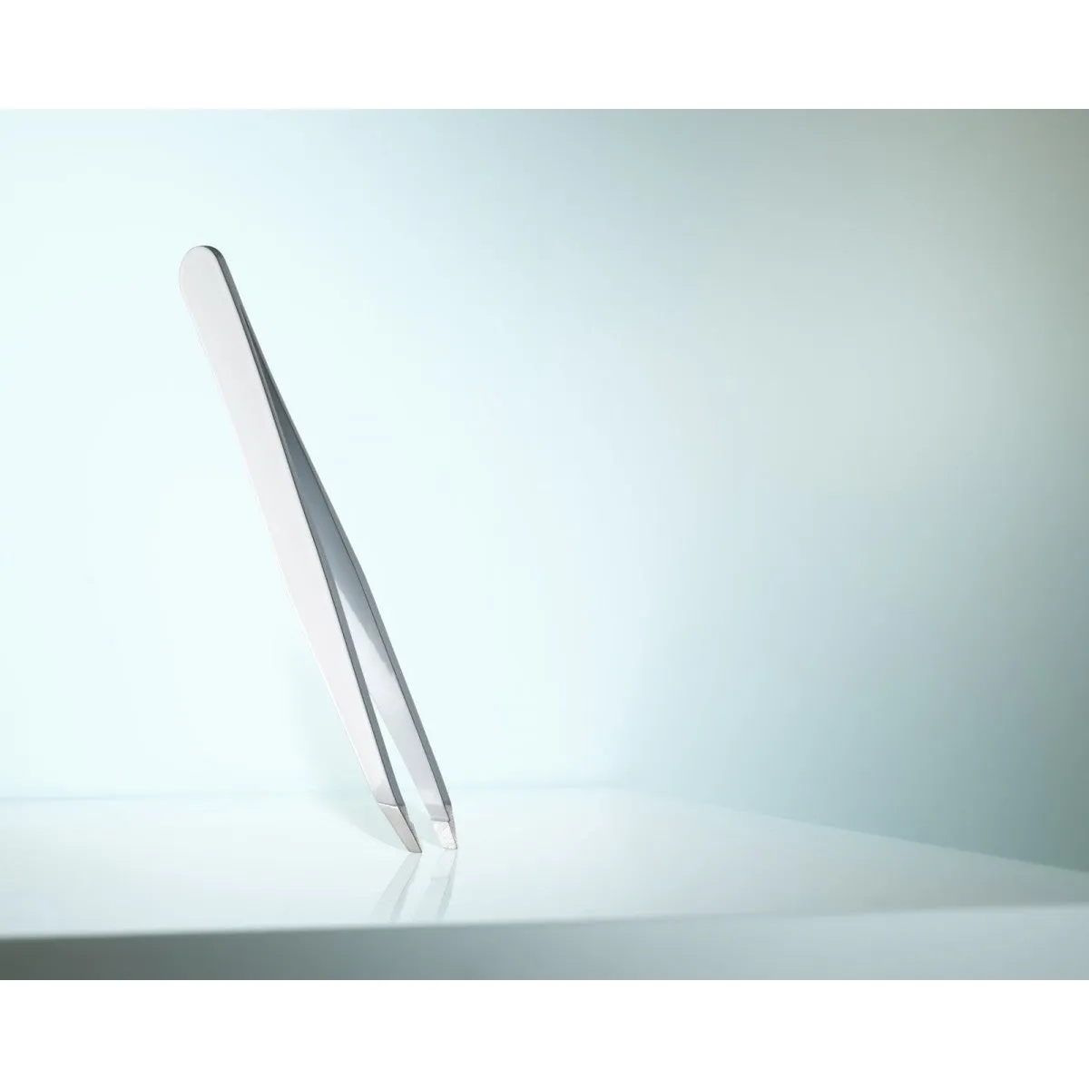 Rubis Tweezers Classic White