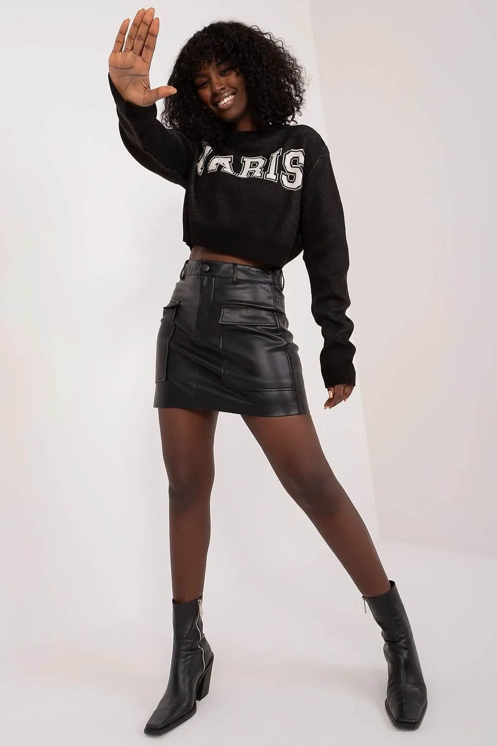 Short jumper model 208362 Badu
