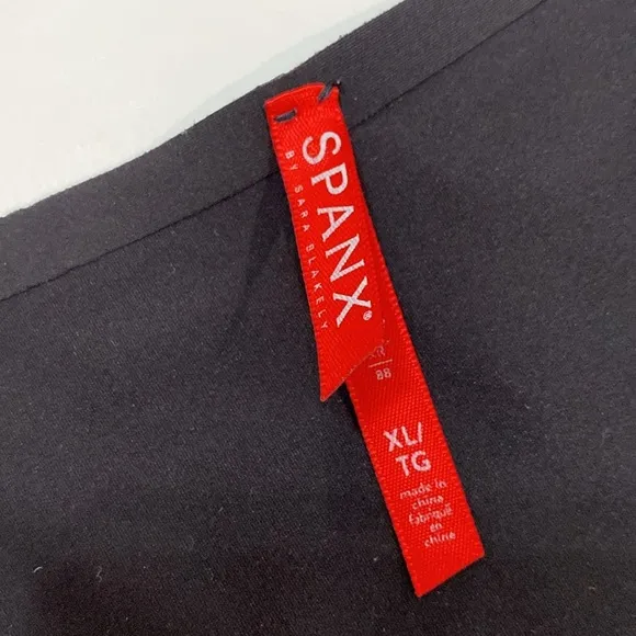 SPANX Black The Hide &amp; Sleek Black Cami Tank Top Size Large