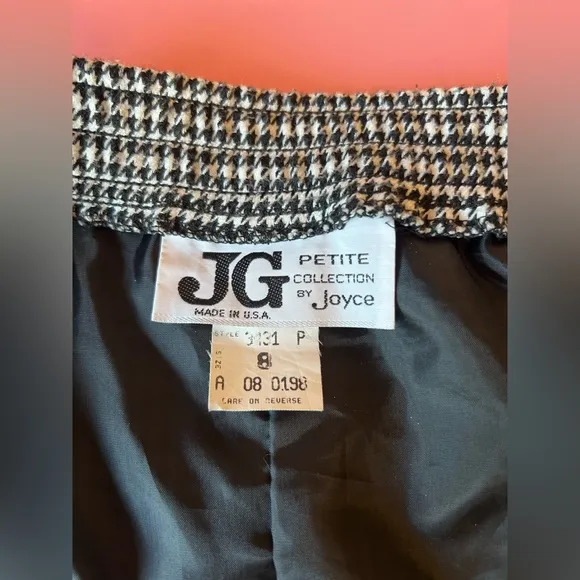 Vintage Houndstooth Midi Pencil Skirt w/ Pockets by JG Petite Collection