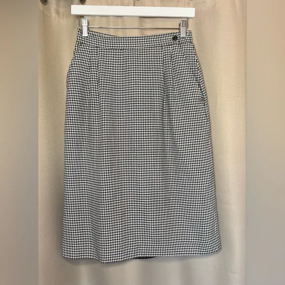 Vintage Houndstooth Midi Pencil Skirt w/ Pockets by JG Petite Collection